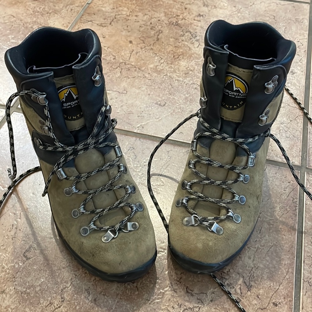 La Sportiva Wildland firefighters boots
